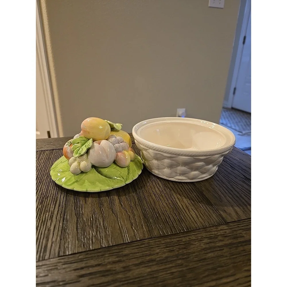 vintage ceramic fruit basket bowl with a lid, designed exclusively for Elizabeth